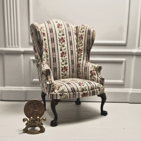 Bespaq Wingback Chair Dollhouse Miniature - Picture 1 of 7